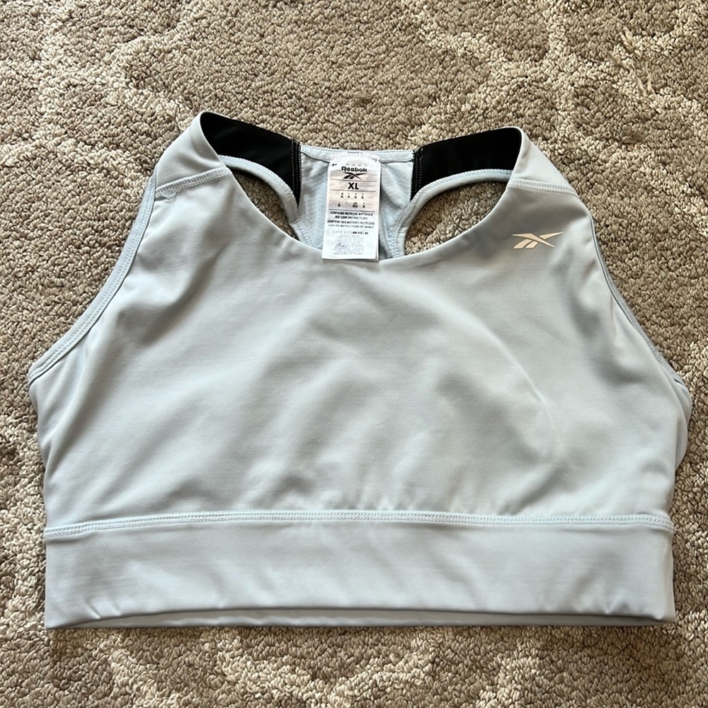 Reebok wonens sports bra
